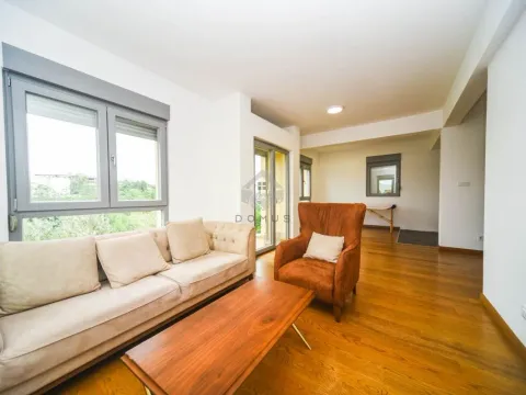 Izdavanje, trosoban stan, 77m², Zabjelo, Podgorica - image 1