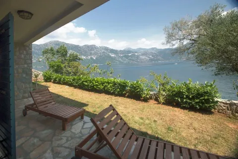 Prodaja, kuća, 235m², Kostanjica, Kotor - image 65