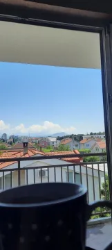 Izdavanje, dvosoban stan, 88m², Tološi, Podgorica - image 10