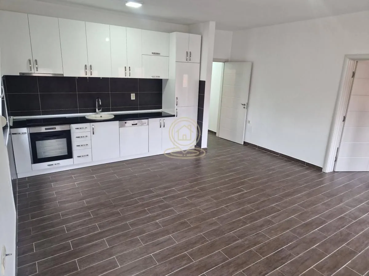 Prodaja, trosoban stan, 69m², Medijana, Niš