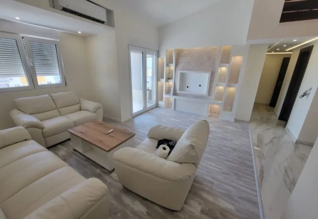 Prodaja, dvosoban stan, 69m², Pobrežje, Podgorica