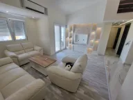 Prodaja, dvosoban stan, 69m², Pobrežje, Podgorica - image 1