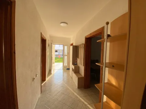 Izdavanje, dvosoban stan, 70m², Bjeliši, Bar - image 4