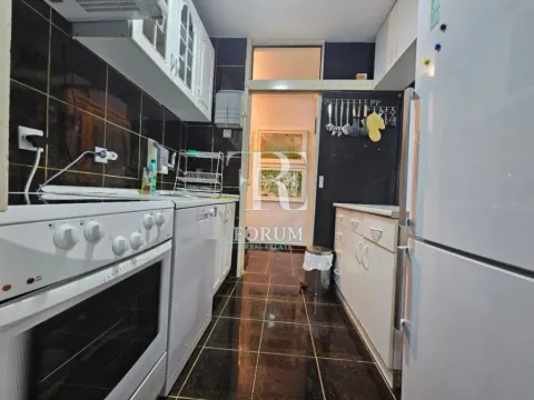 Izdavanje, dvosoban stan, 80m², Blok 5, Podgorica - image 6