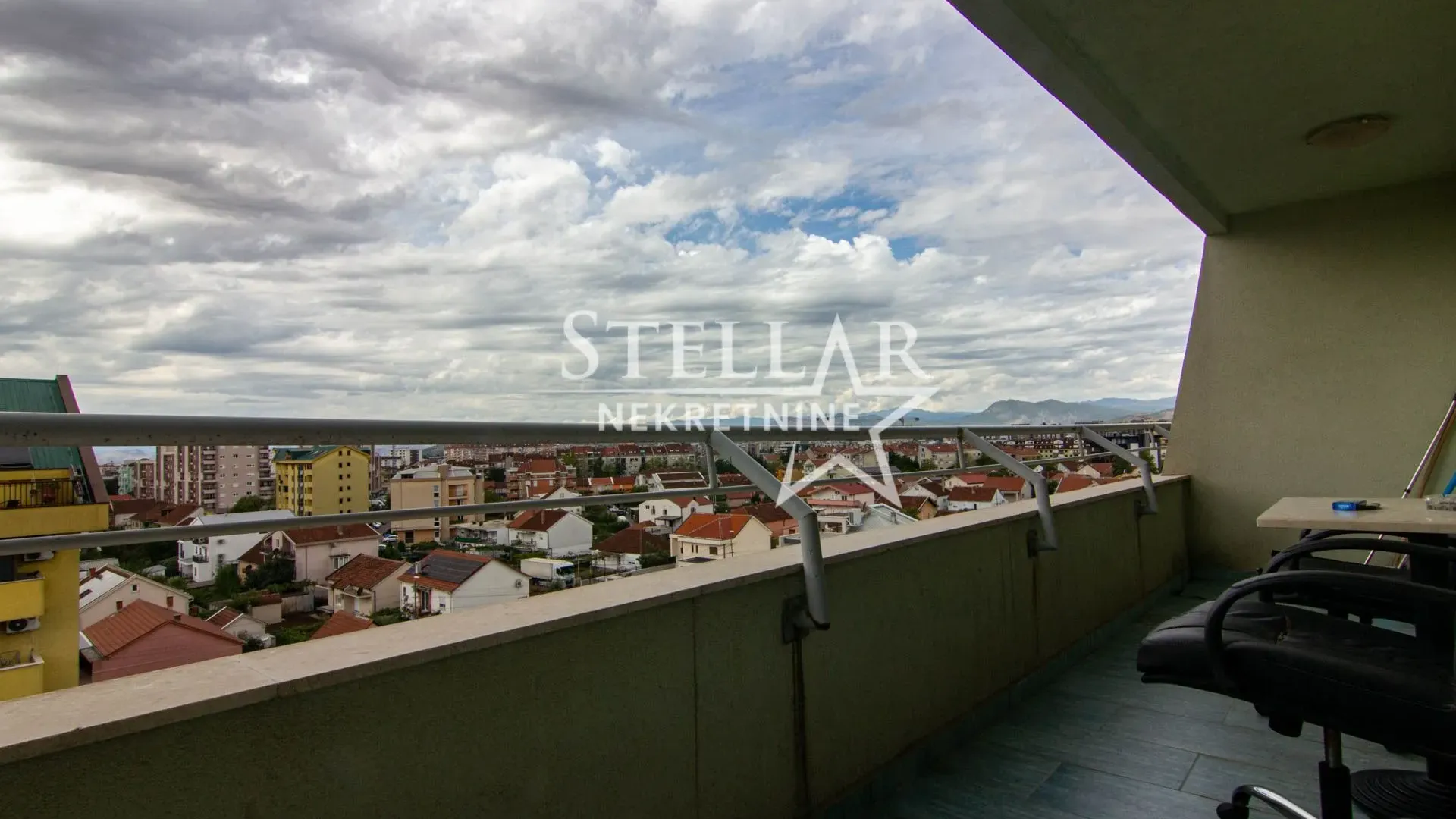 Rent, apartment, 46m², Stari Aerodrom, Podgorica