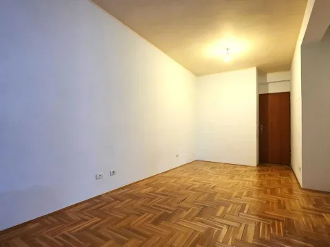 Rent, apartment, 57m², Vezirov Most, Podgorica - image 7