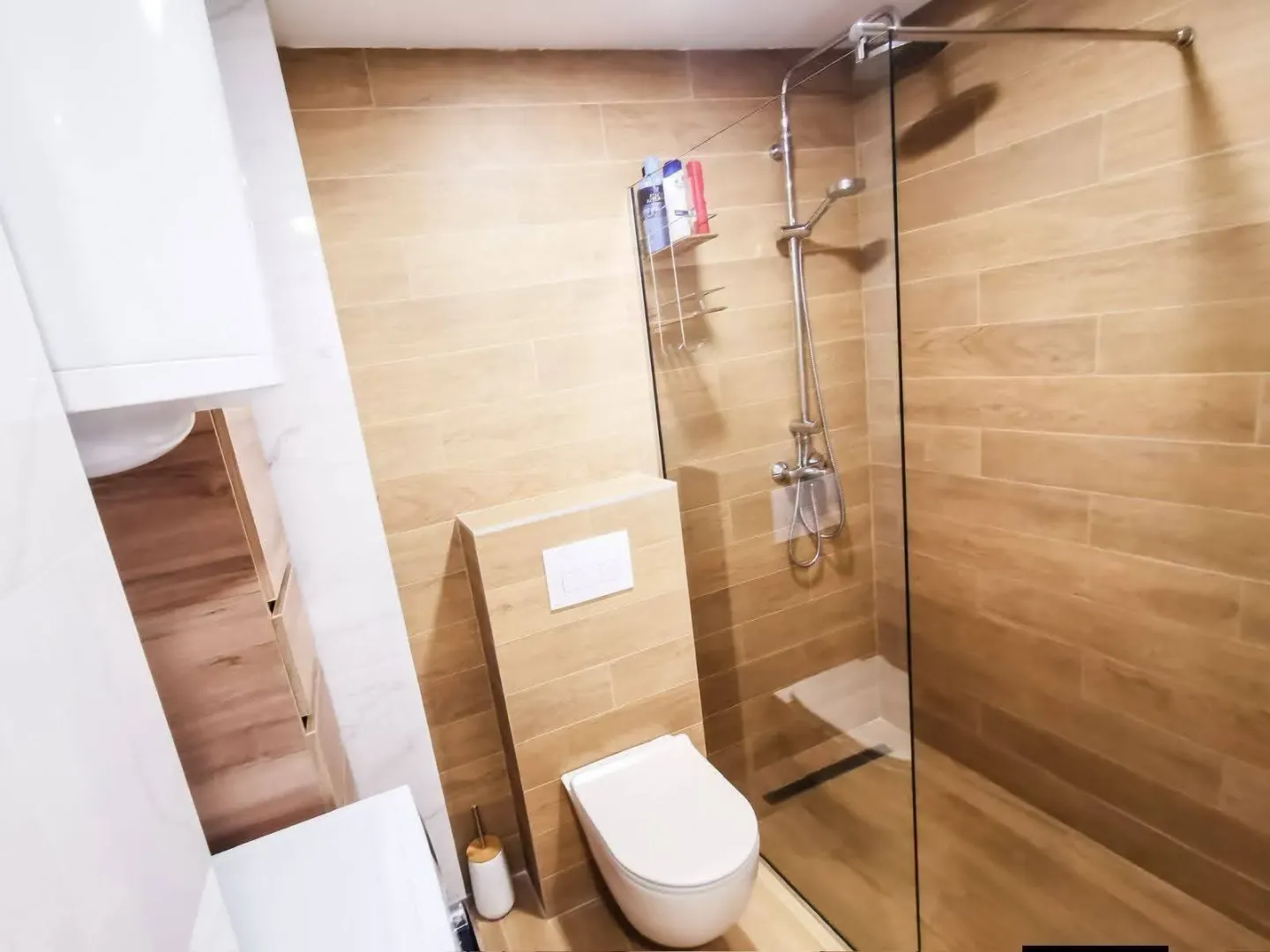 Prodaja, dvosoban stan, 61m², Ljubović, Podgorica