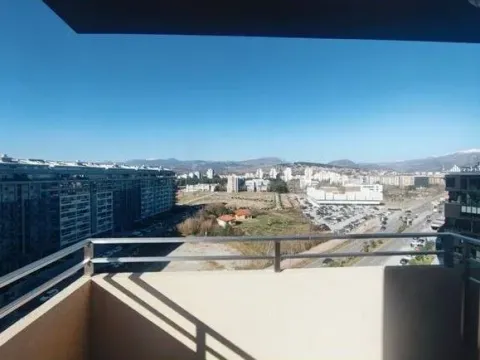 Izdavanje, dvosoban stan, 74m², Central Point, Podgorica - image 4