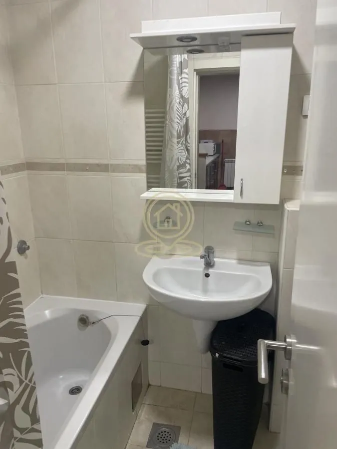 Rent, two bedroom apartment, 51m², Vračar Sve Podlokacije, Beograd