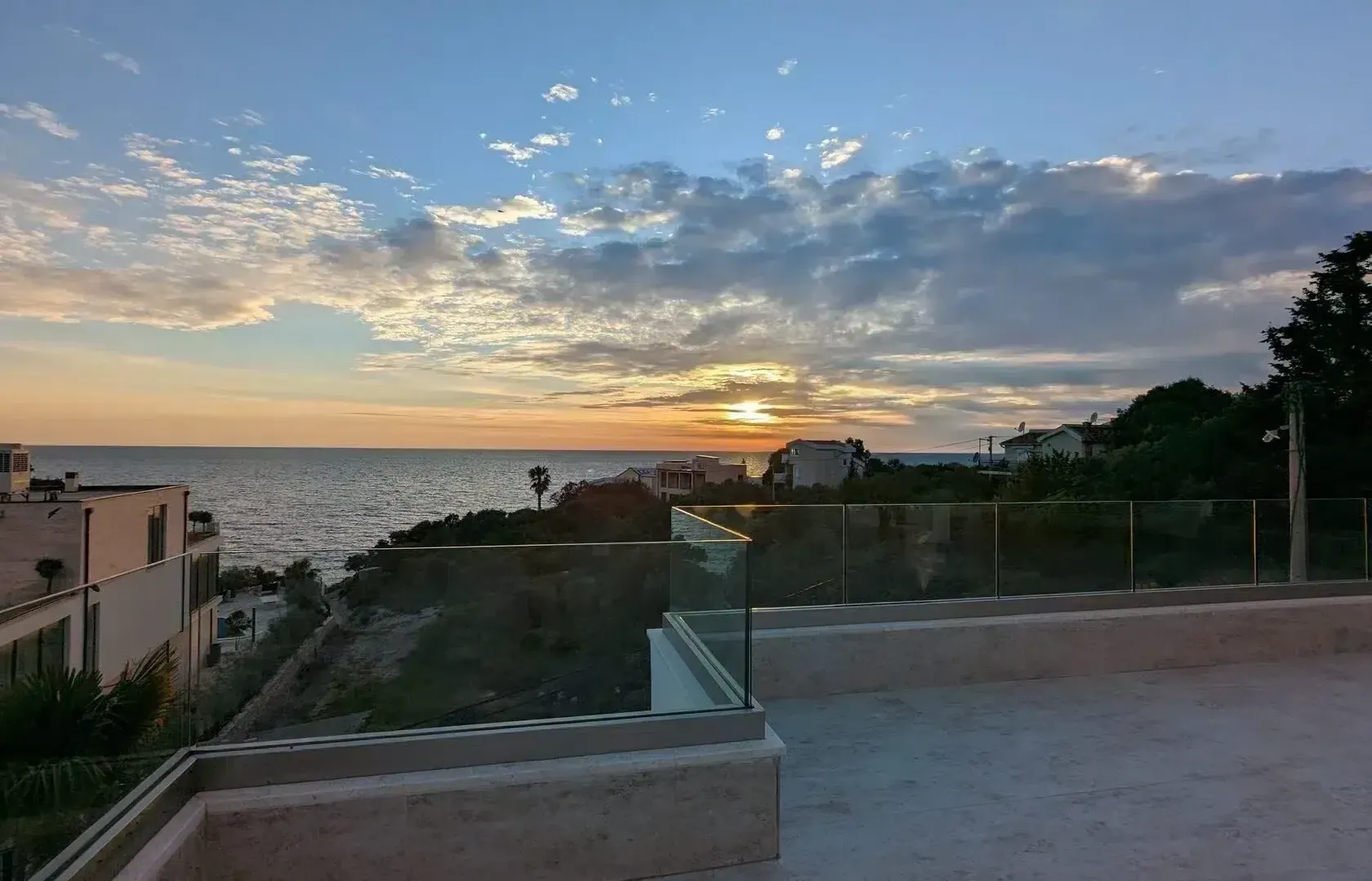 Sale, house, 365m², Utjeha, Bar
