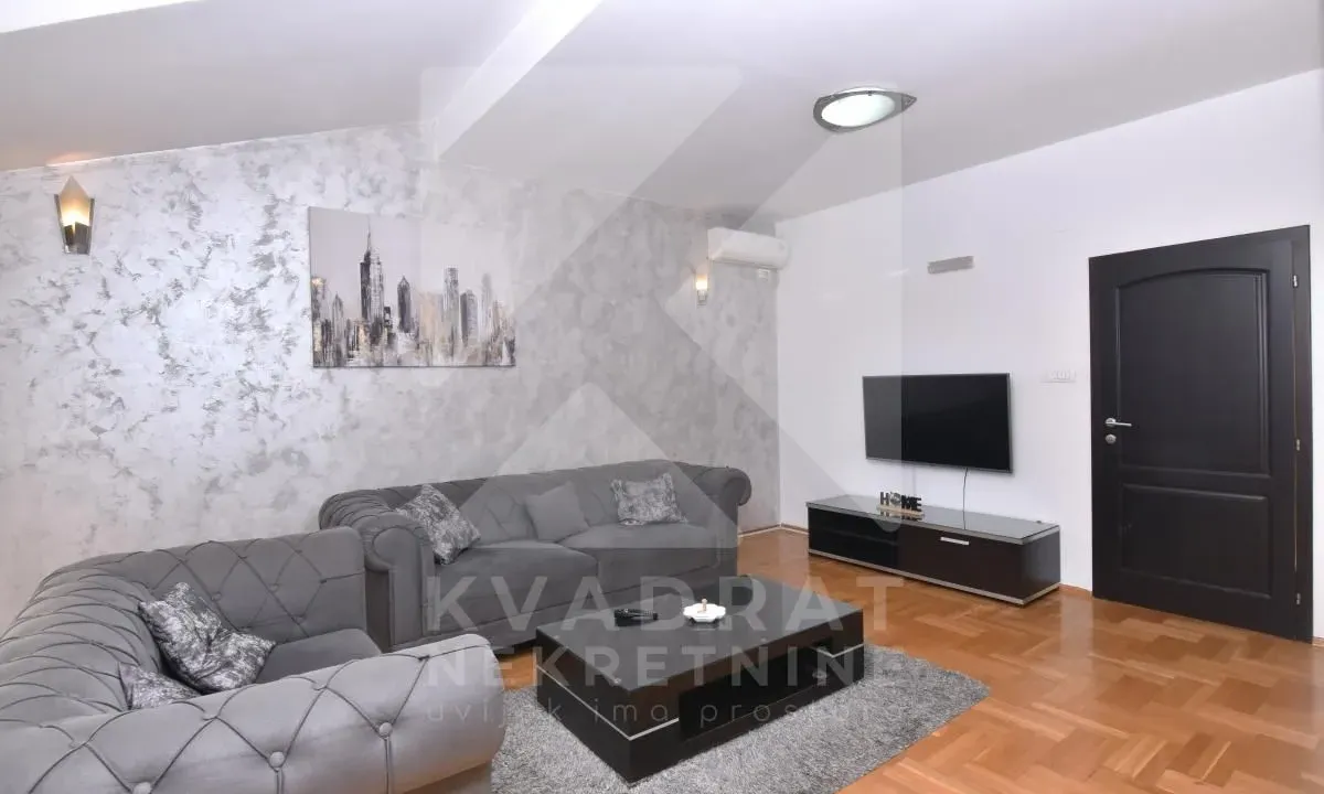 Izdavanje, dvosoban stan, 115m², Tološi, Podgorica