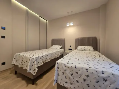 Izdavanje, dvosoban stan, 68m², Pobrežje, Podgorica - image 10