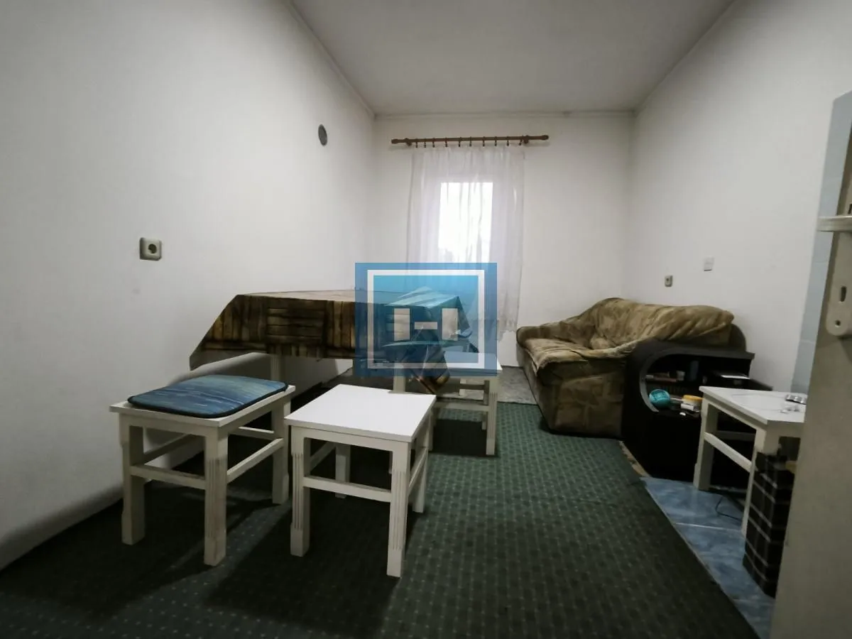 Prodaja, dvosoban stan, 42m², Ćuprija, Srbija
