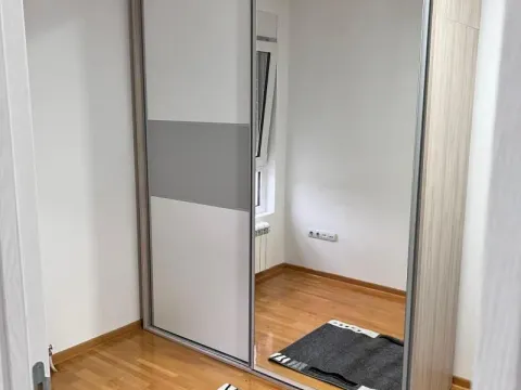 Izdavanje, dvosoban stan, 55m², Karaburma, Palilula Sve Podlokacije - image 17