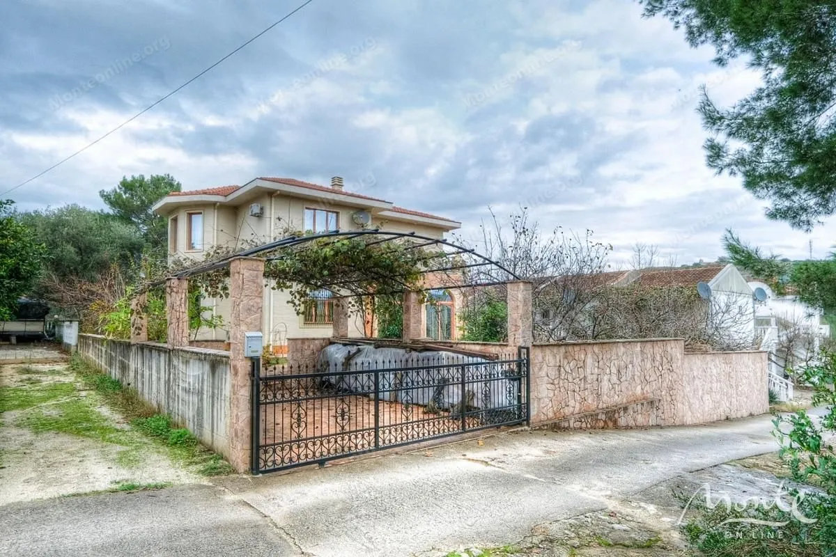 Sale, house, 372m², Radovići, Tivat