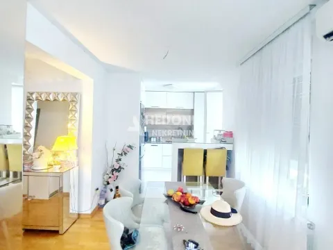 Sale, four bedroom apartment, 106m², Višnjička Banja, Palilula Sve Podlokacije - image 2