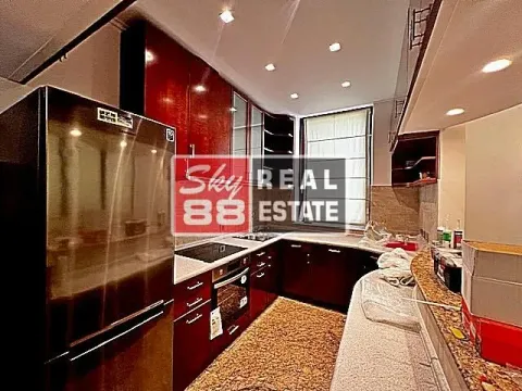 Izdavanje, kuća, 300m², Voždovac Sve Podlokacije, Beograd - image 10