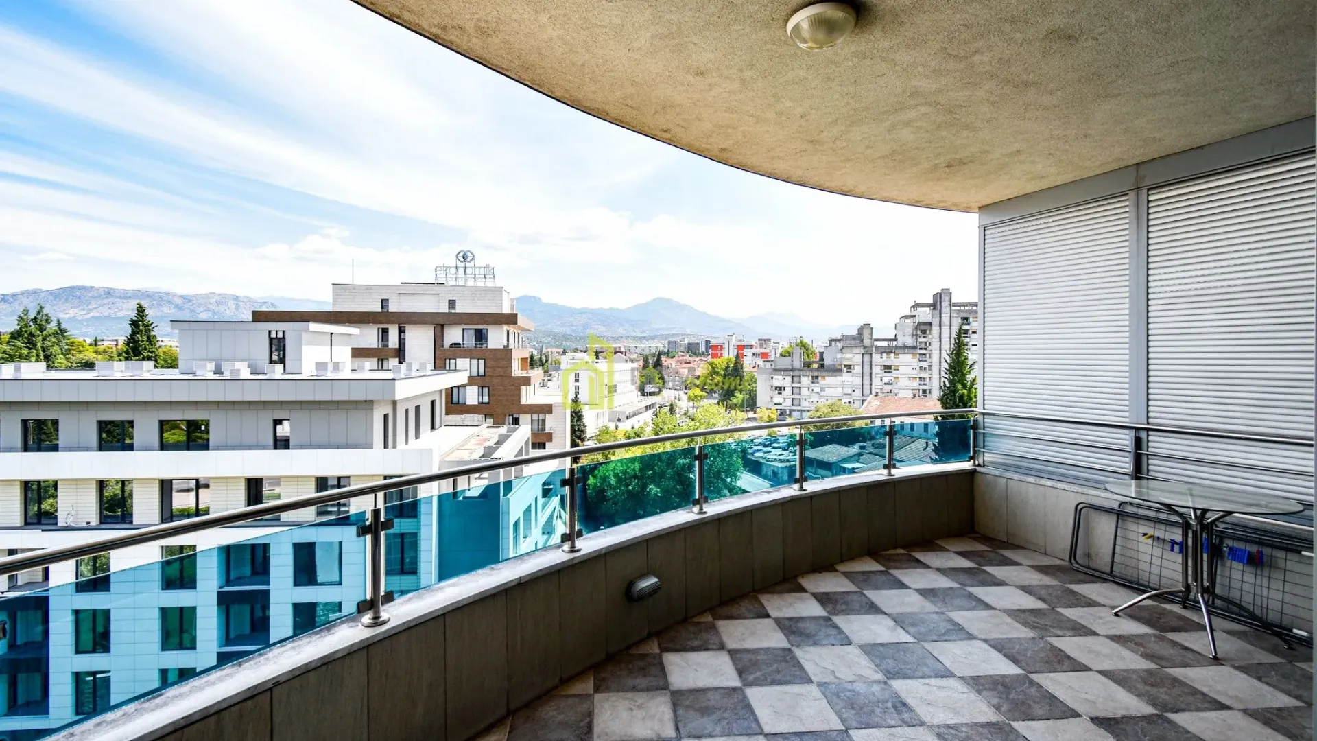 Rent, two bedroom apartment, 100m², Centar, Podgorica