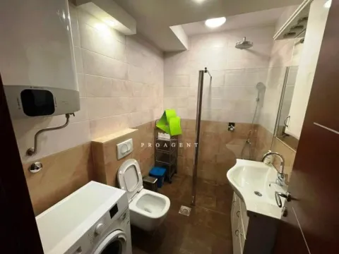 Izdavanje, trosoban stan, 85m², Crveni Krst, Niš - image 13