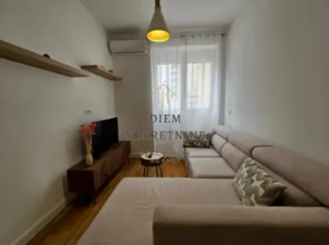 Izdavanje, jednosoban stan, 38m², Centar, Bar - image 6