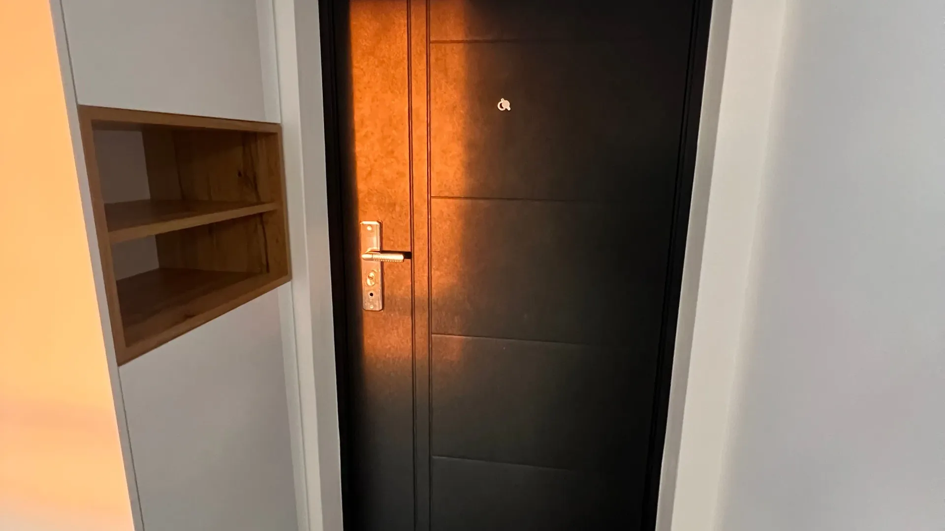 Izdavanje, jednosoban stan, 41m², Ilino, Bar