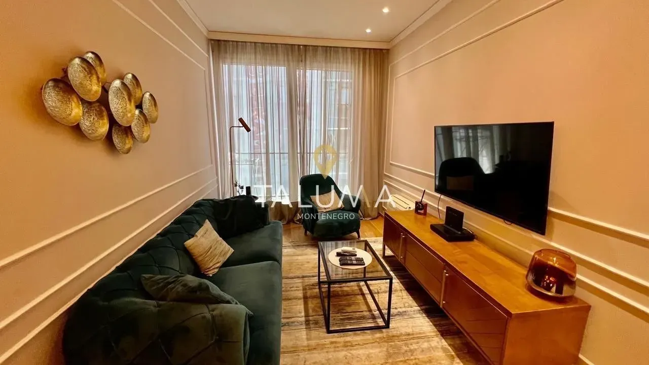 Izdavanje, jednosoban stan, 51m², Preko Morače, Podgorica