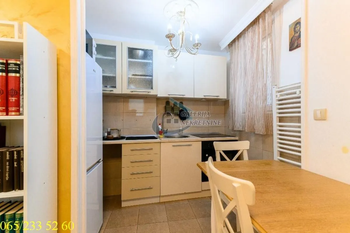 Rent, three bedroom apartment, 62m², Stari Grad, Beograd