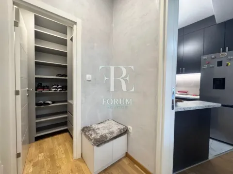 Izdavanje, trosoban stan, 117m², Centar, Podgorica - image 3