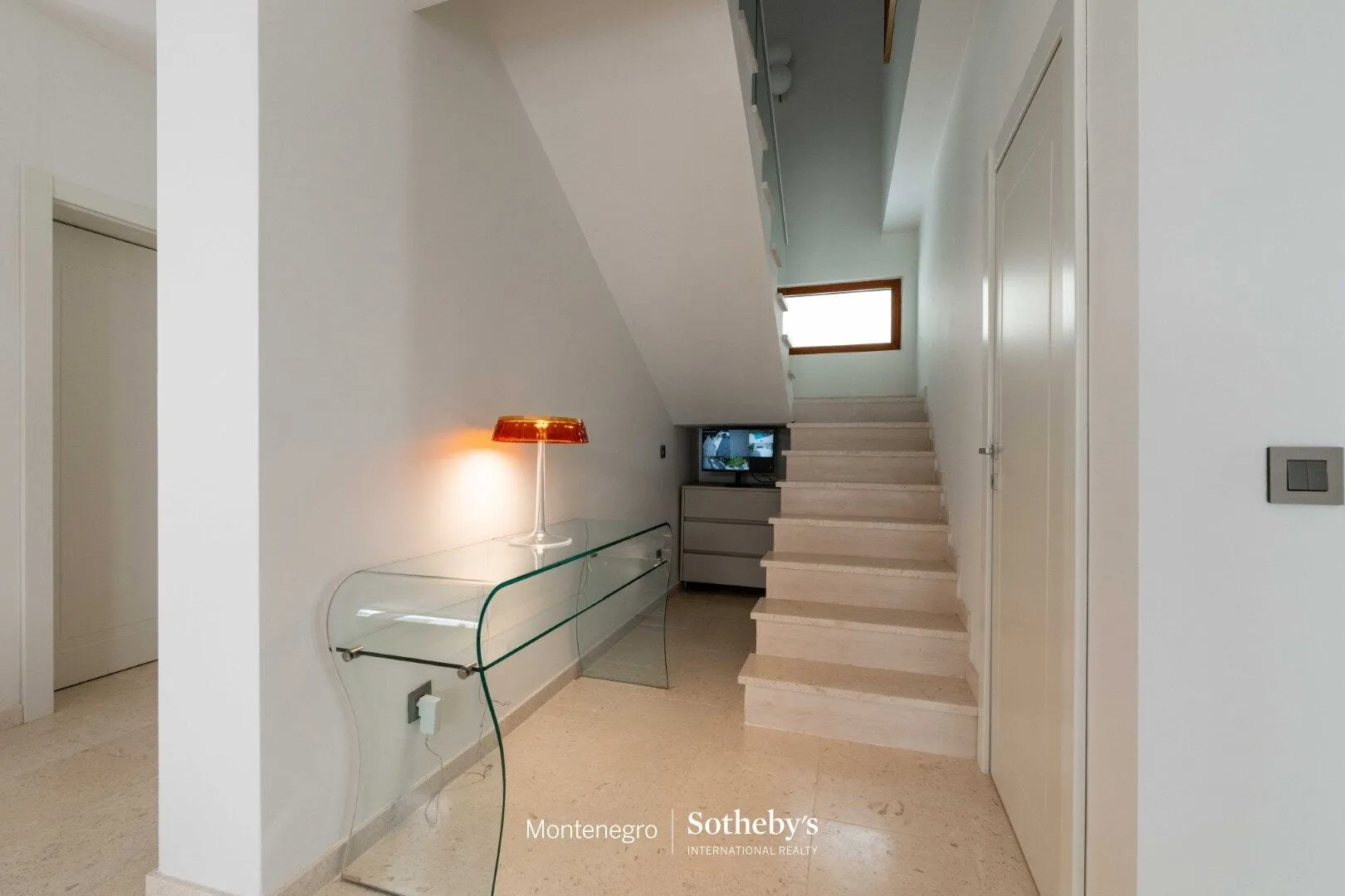 Prodaja, kuća, 261m², Rijeka Reževići, Budva