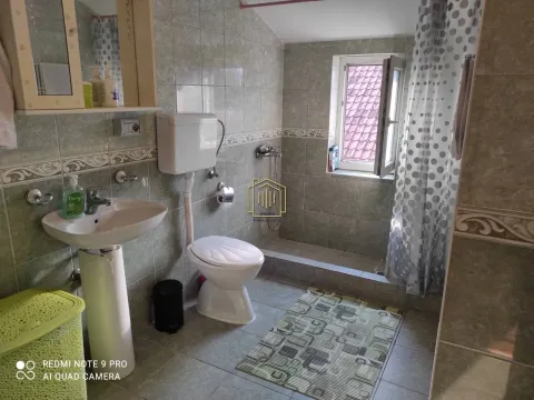 Izdavanje, dvosoban stan, 60m², Gornja Gorica, Podgorica - image 4