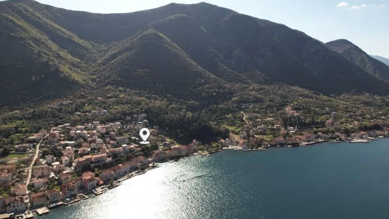 Sale, land lot, 585m², Prčanj, Kotor
