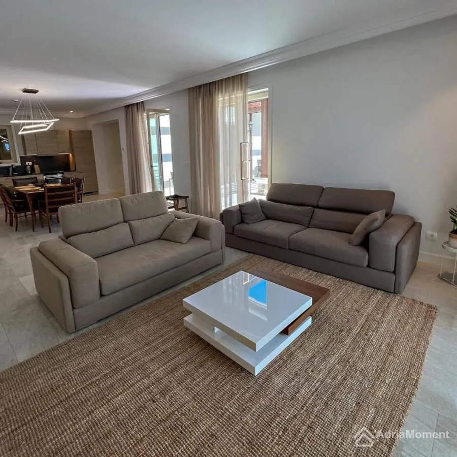 Prodaja, trosoban stan, 290m², Luštica Bay, Tivat