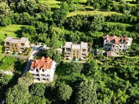 Sale, three bedroom apartment, 56m², Stoliv, Kotor - image 2