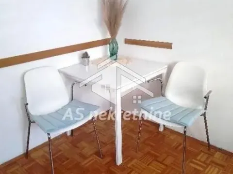 Rent, apartment, 60m², Banovo Brdo, Beograd - image 4