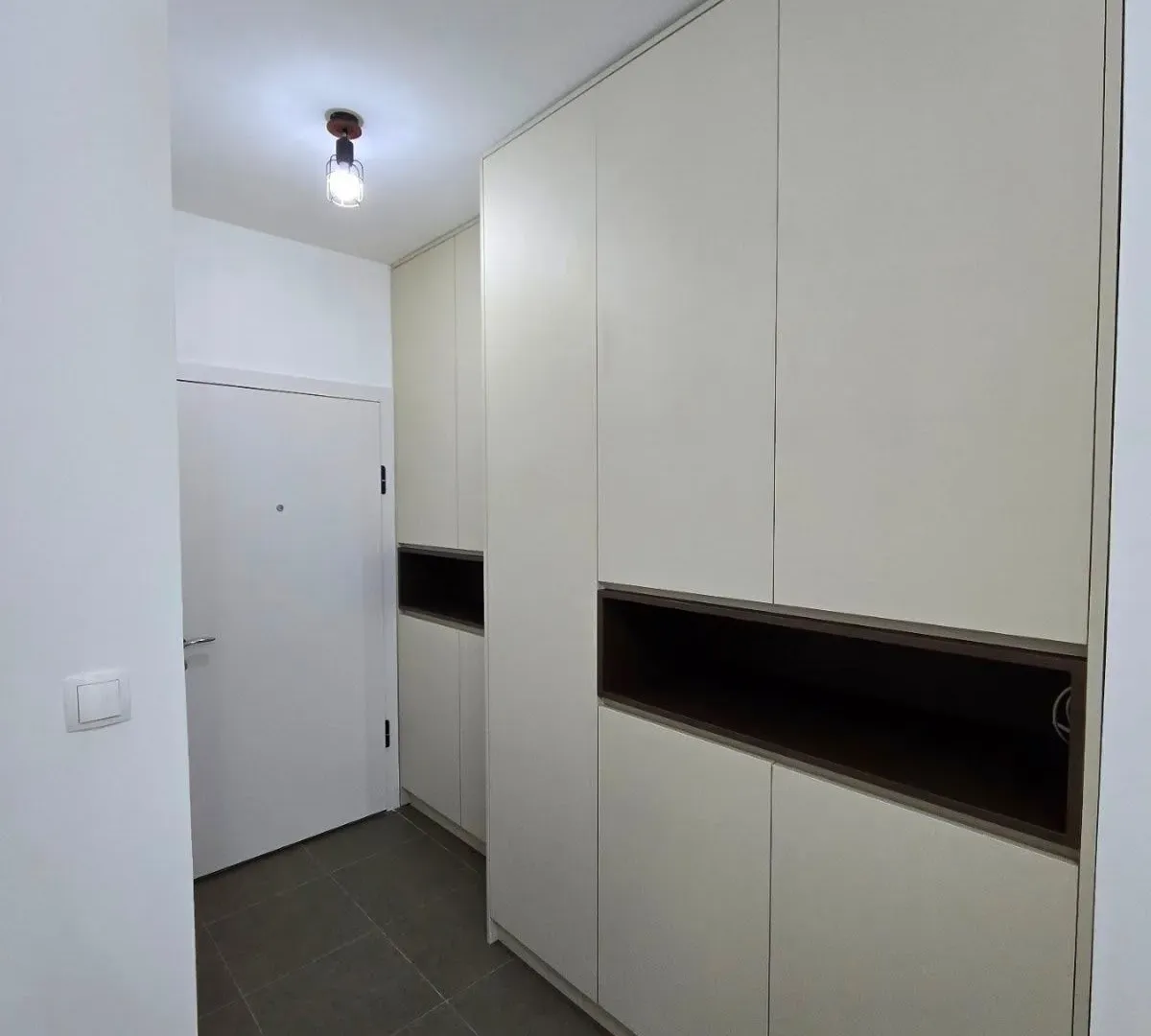 Izdavanje, jednosoban stan, 40m², Kruševac, Podgorica