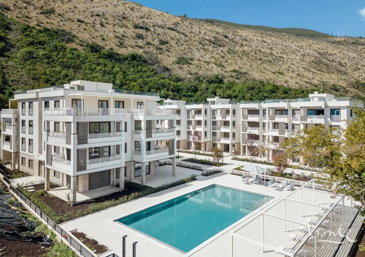 Prodaja, jednosoban stan, 65m², Herceg Novi, Crna Gora