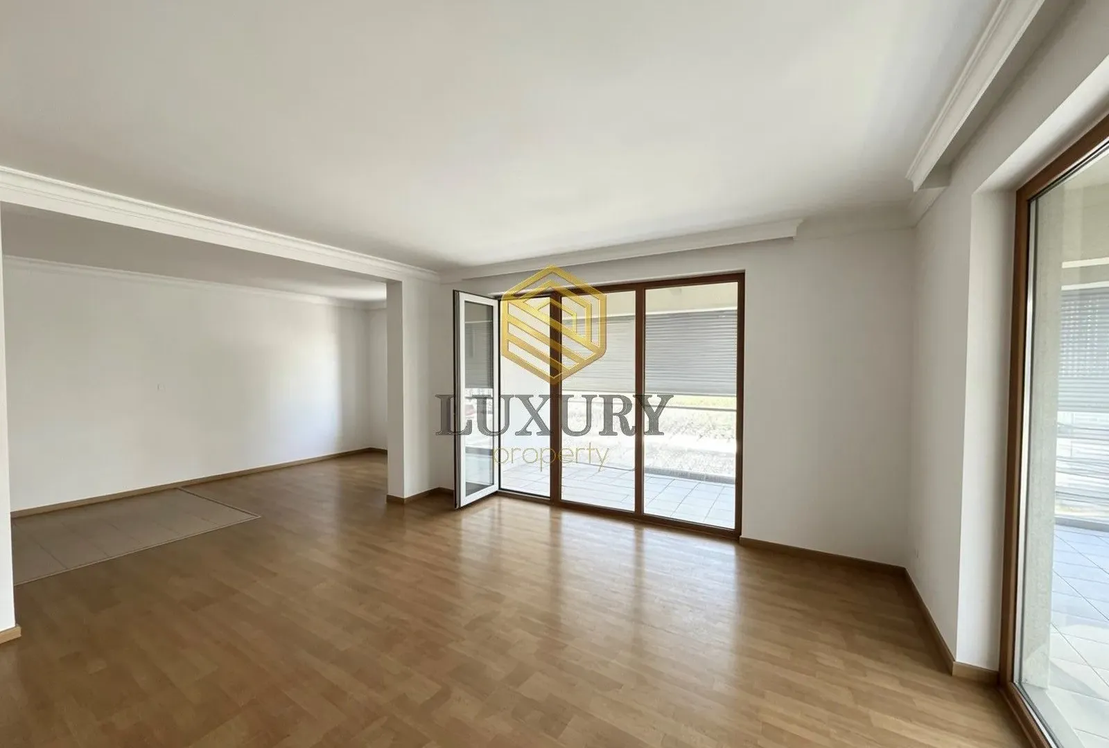 Prodaja, trosoban stan, 120m², Tološka šuma, Podgorica
