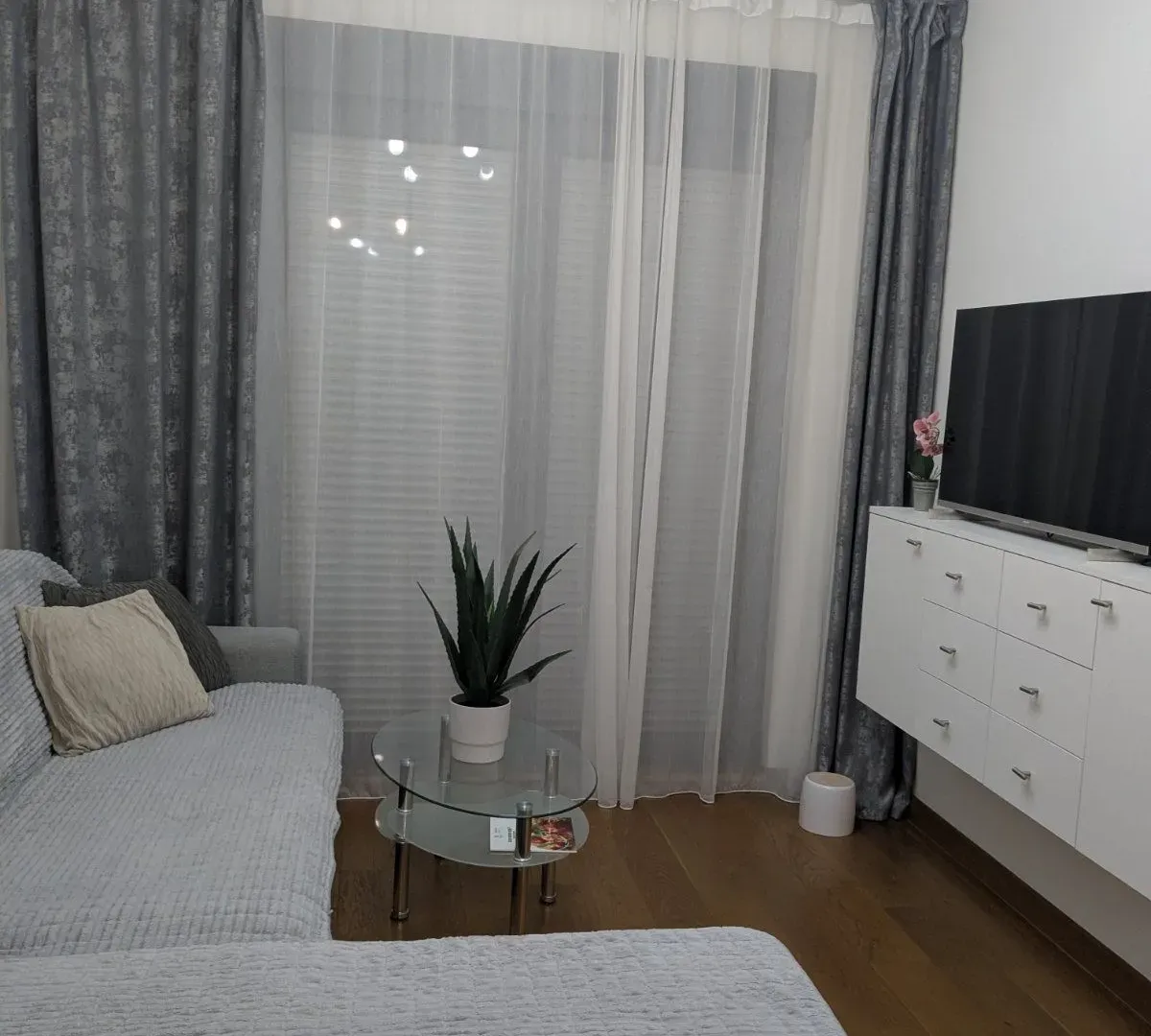 Rent, one bedroom apartment, 49m², Tološka šuma, Podgorica