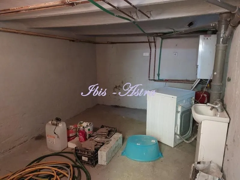Izdavanje, kuća, 100m², Zemun Kalvarija, Zemun Sve Podlokacije