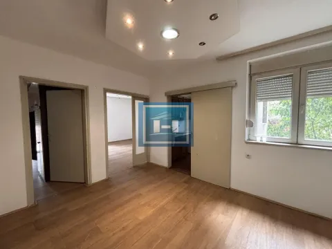 Izdavanje, dvosoban stan, 64m², Tabane, Jagodina