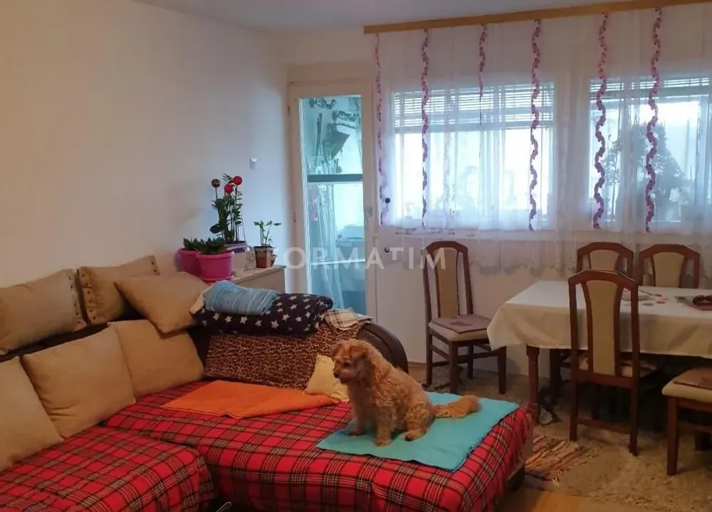 Prodaja, dvosoban stan, 64m², Opovo, Srbija