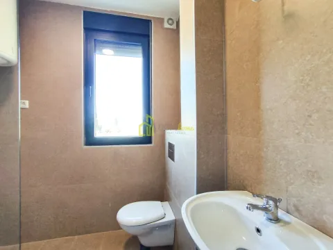 Rent, two bedroom apartment, 64m², Tološi, Podgorica - image 5