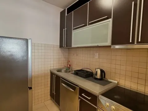 Izdavanje, jednosoban stan, 43m², Preko Morače, Podgorica - image 2