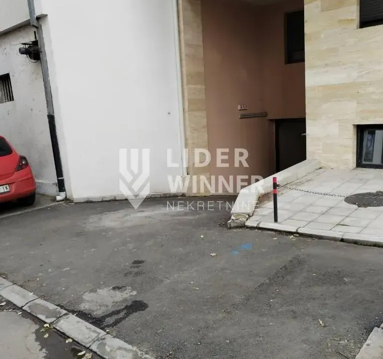 Sale, parking/garage, 12m², Bulbulder, Zvezdara Sve Podlokacije