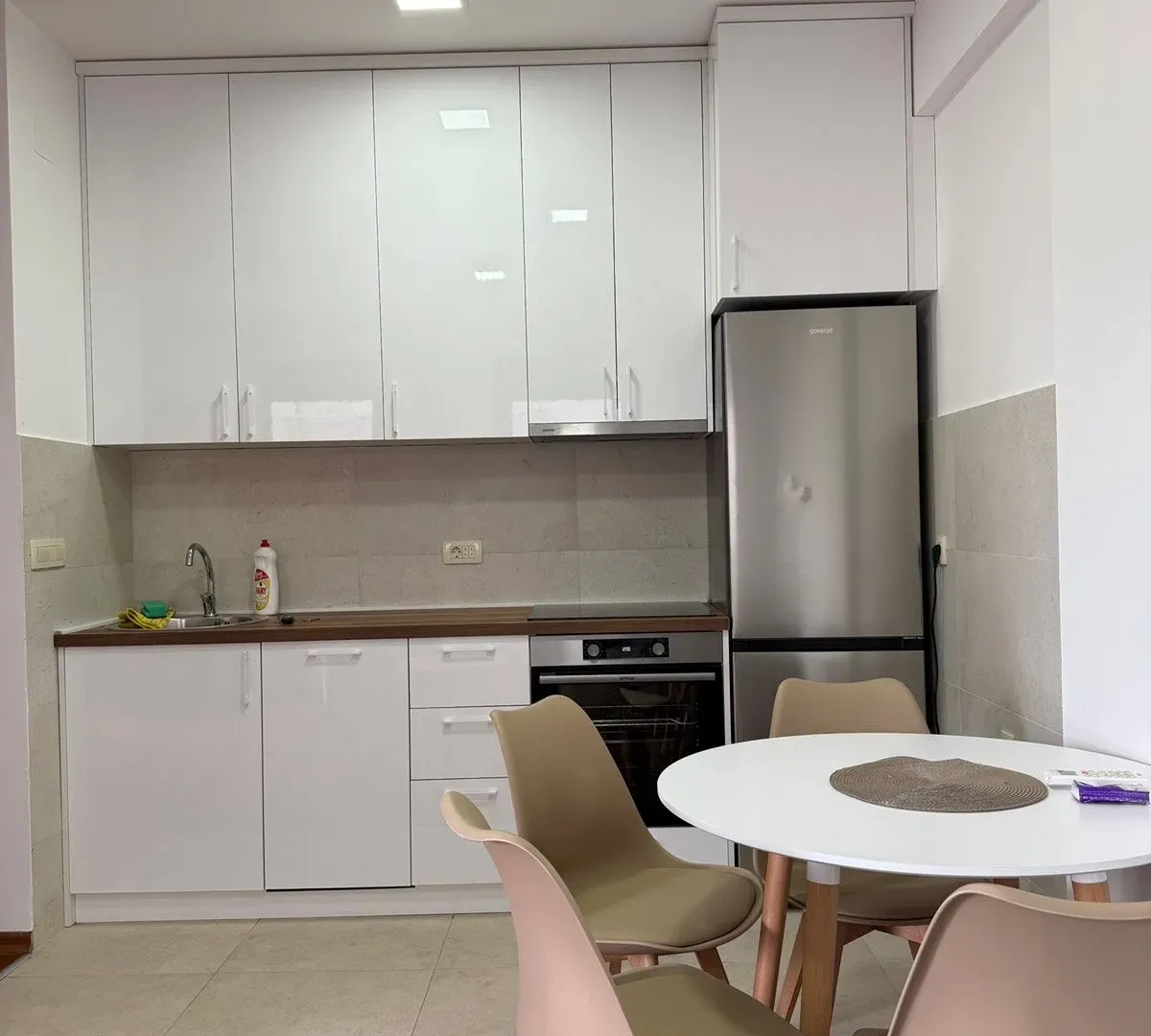 Izdavanje, jednosoban stan, 45m², Ljubović, Podgorica