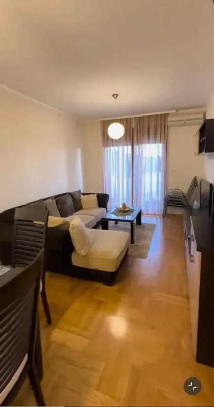 Prodaja, trosoban stan, 86m², Bar, Crna Gora