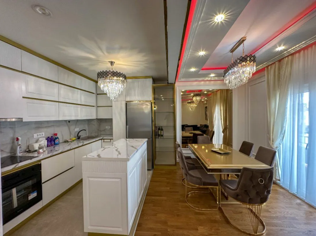 Prodaja, četvorosoban stan, 130m², Zabjelo, Podgorica