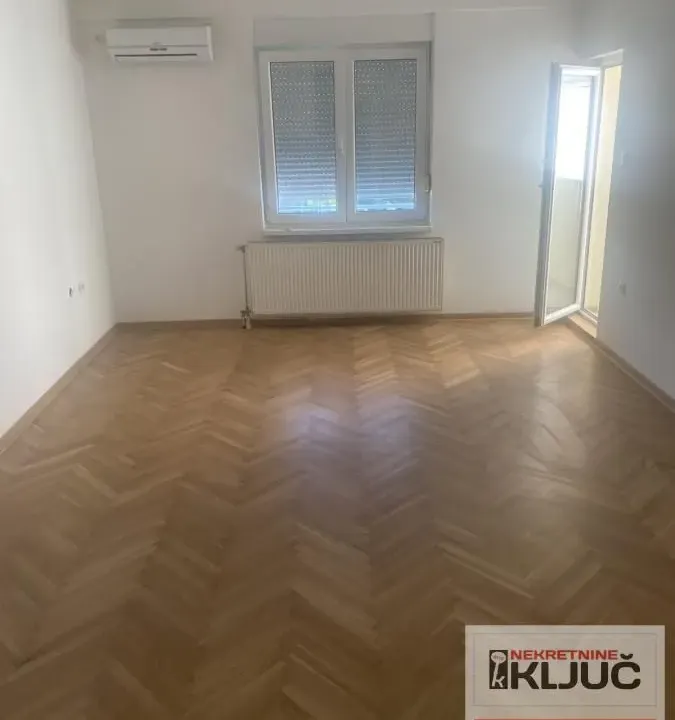 Sale, two bedroom apartment, 40m², Sajmište, Novi Sad