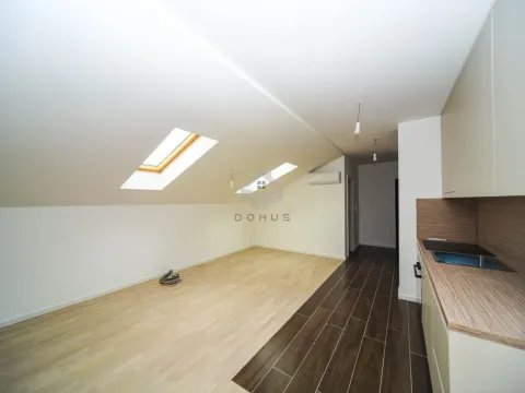Prodaja, stan, 44m², Tološi, Podgorica - image 2
