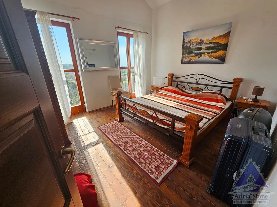 Prodaja, kuća, 162m², Zagora, Kotor